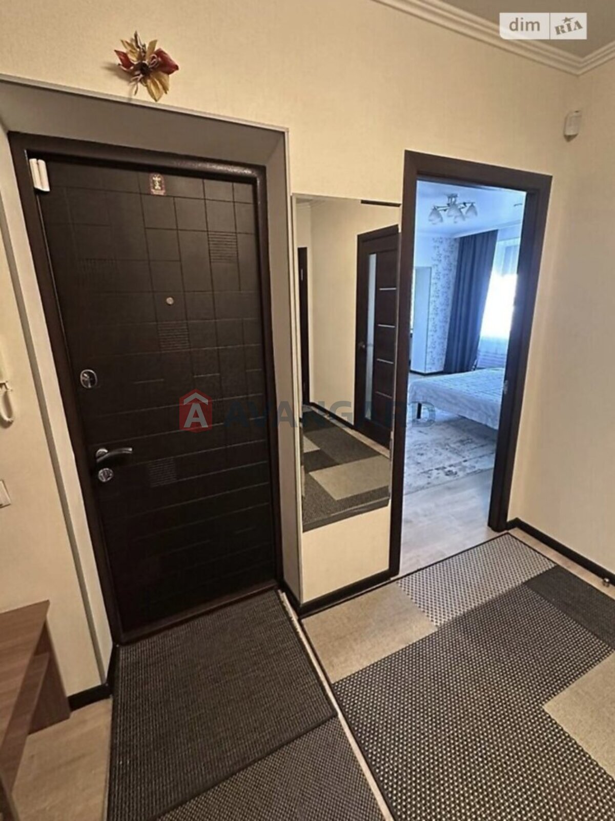 2 ��. ��������, 53/27/10 ��. �., 8/9 ������ ���� 9