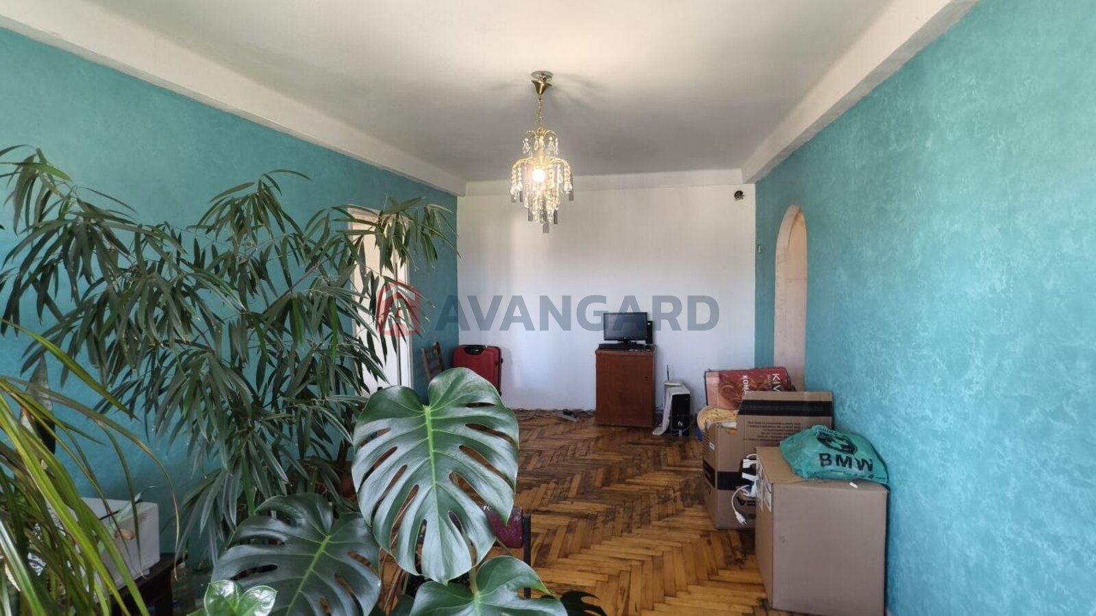 3 ����. ��������, 68/45/12 ��. �., 5/9 ���� ���� 2