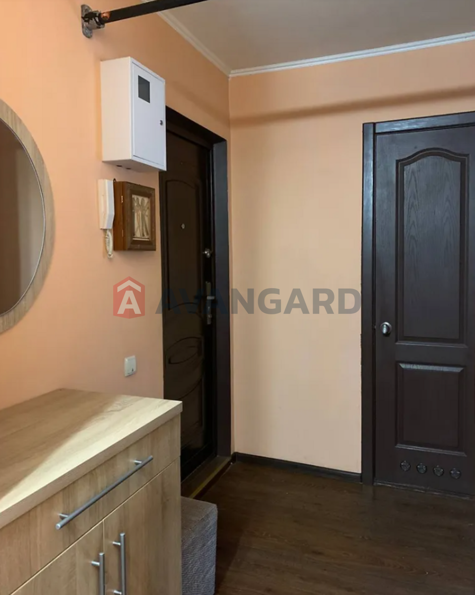 3 ����. ��������, 70/50/9 ��. �., 6/9 ���� ���� 17
