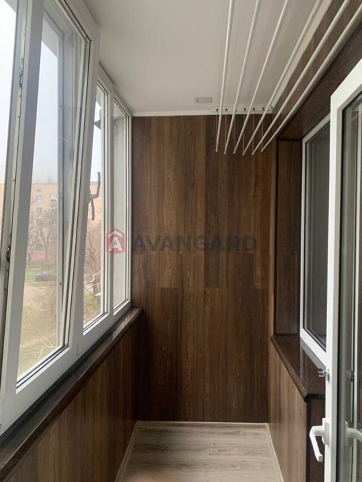 4 . , 77/-/9 . ., 3/9   10