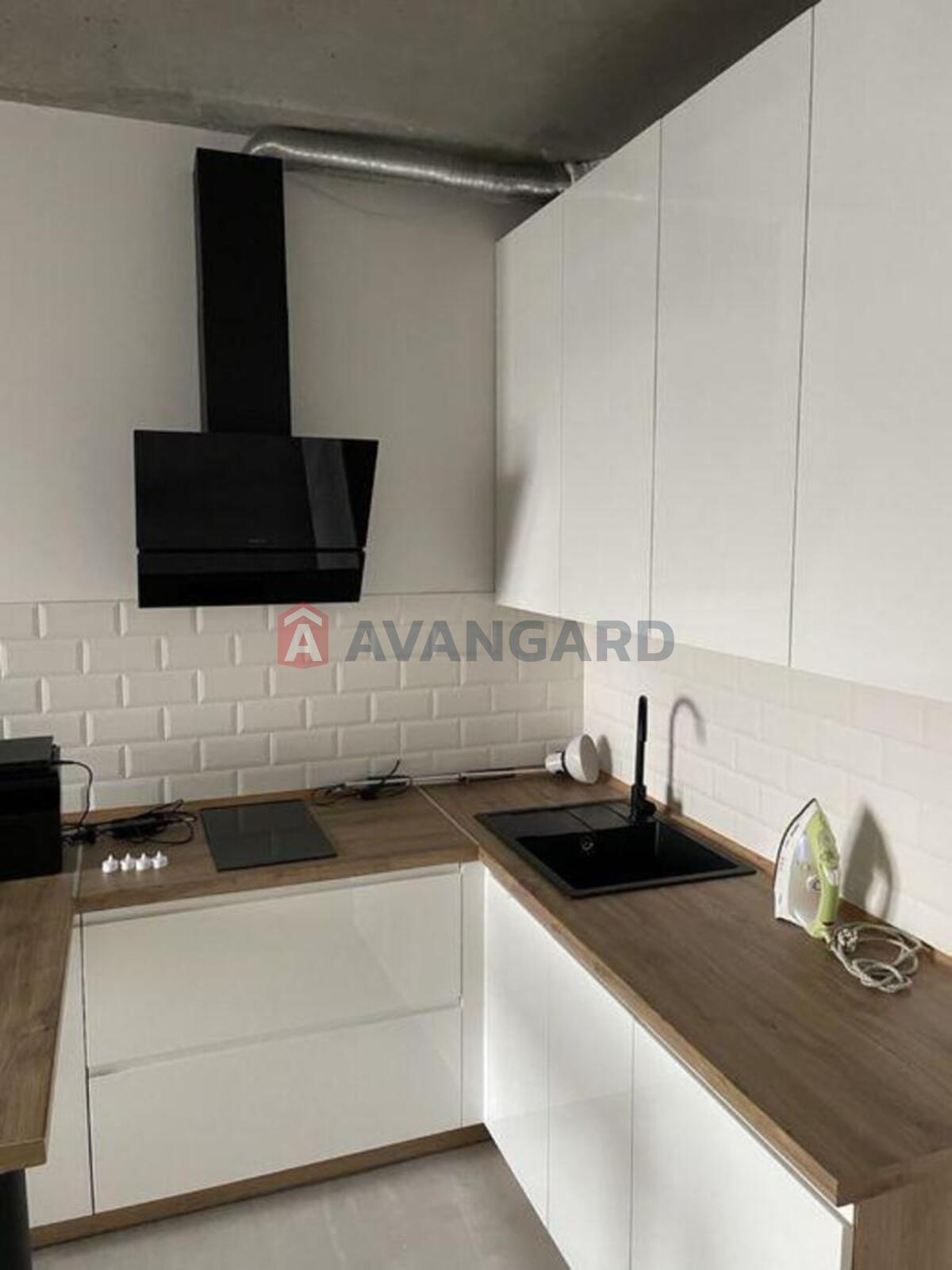 3 ��. ��������, 103/-/12 ��. �., 22/24 ������ ���� 7