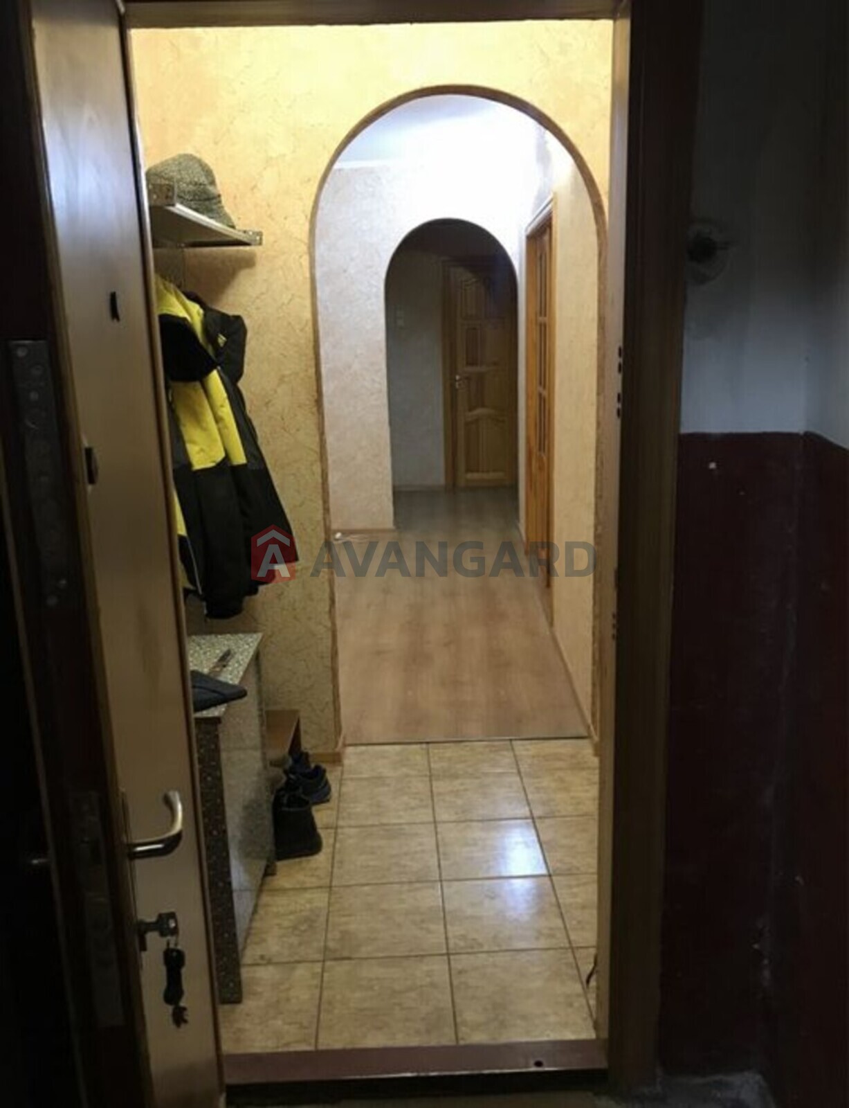 3 ����. ��������, 69/-/7 ��. �., 9/9 ���� ���� 1