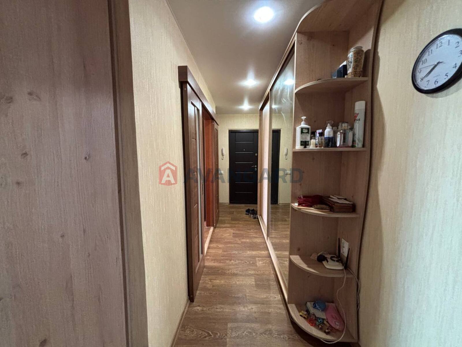 3 ��. ��������, 72/-/9 ��. �., 7/9 ������ ���� 21