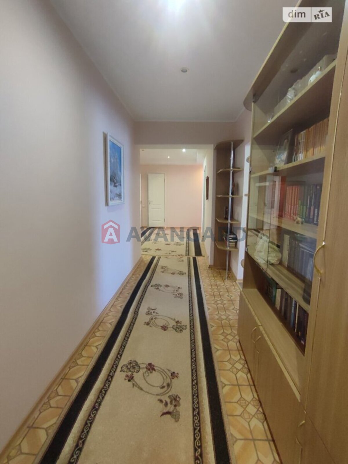 4 ��. ��������, 119/-/- ��. �., 5/5 ������ ���� 23