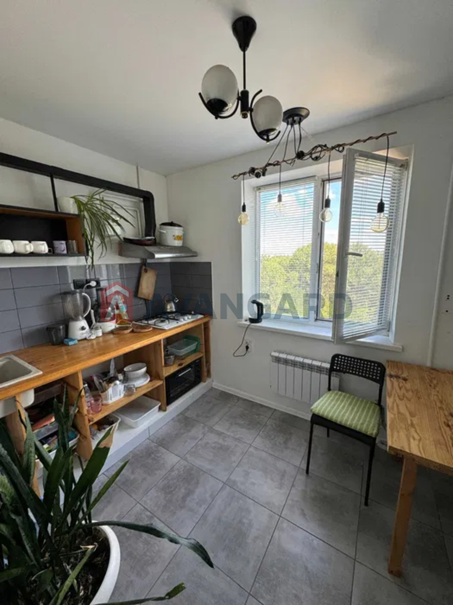 1 . , 30/-/7 . ., 6/9   5