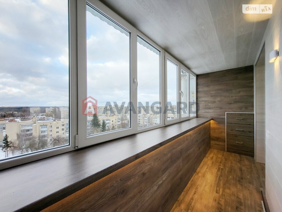 2 ����. ��������, 82/-/8 ��. �., 8/9 ���� ���� 17