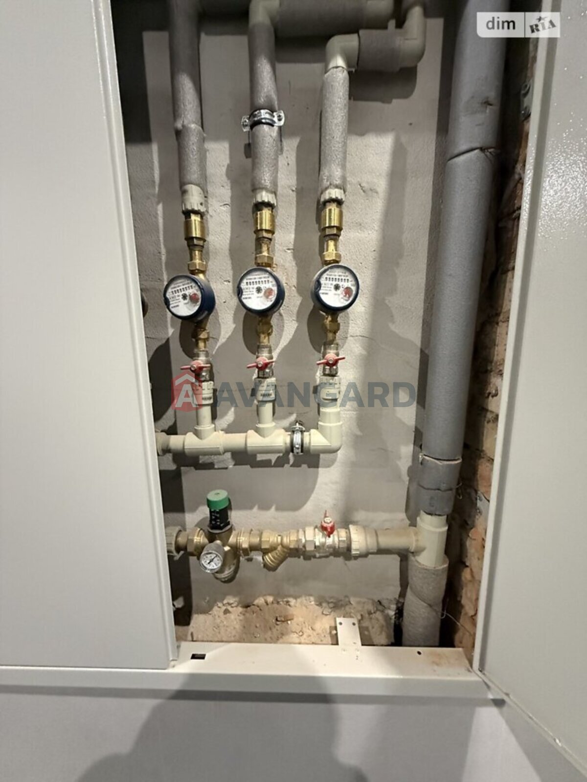 2 ��. ��������, 62/32/20 ��. �., 4/5 ������ ���� 8