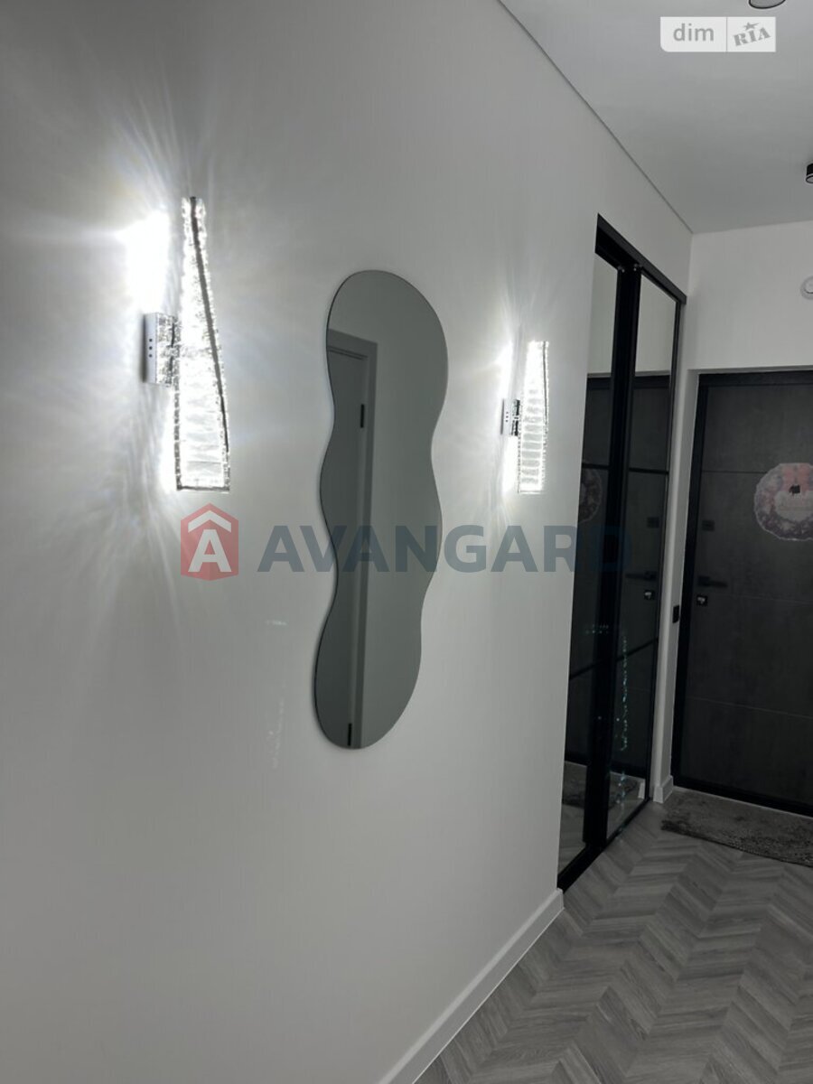 1 ����. ��������, 42/13/24 ��. �., 2/18 ���� ���� 20