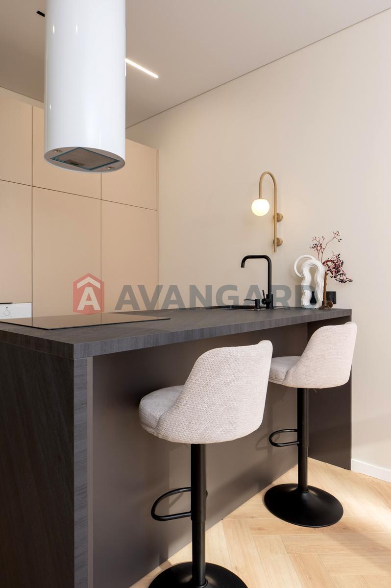 1 ��. ��������, 40 / 11 / 18 �? ��. �., 9/9 ������ ���� 4