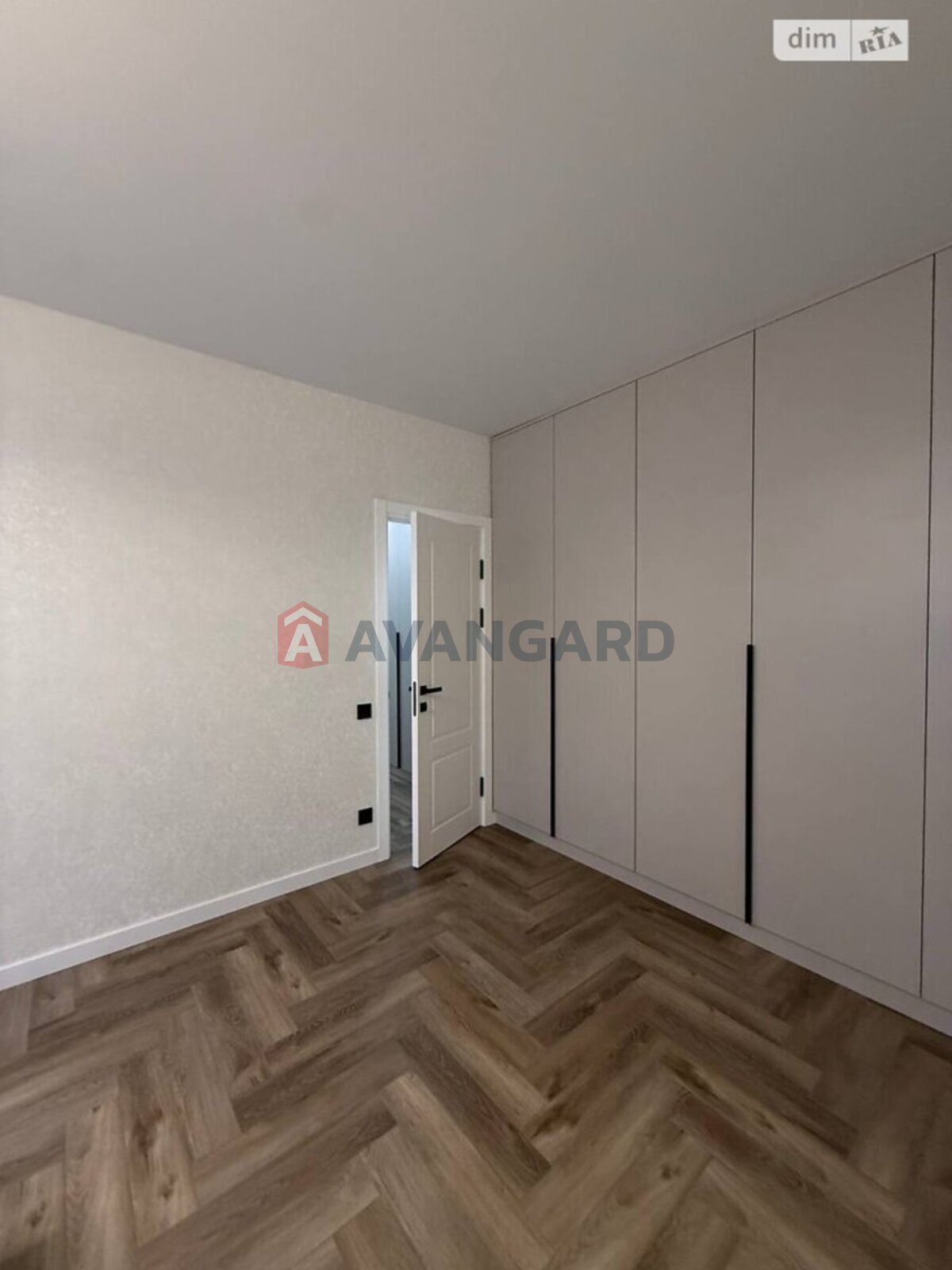 2 ��. ��������, 70/-/- ��. �., 1/10 ������ ���� 6