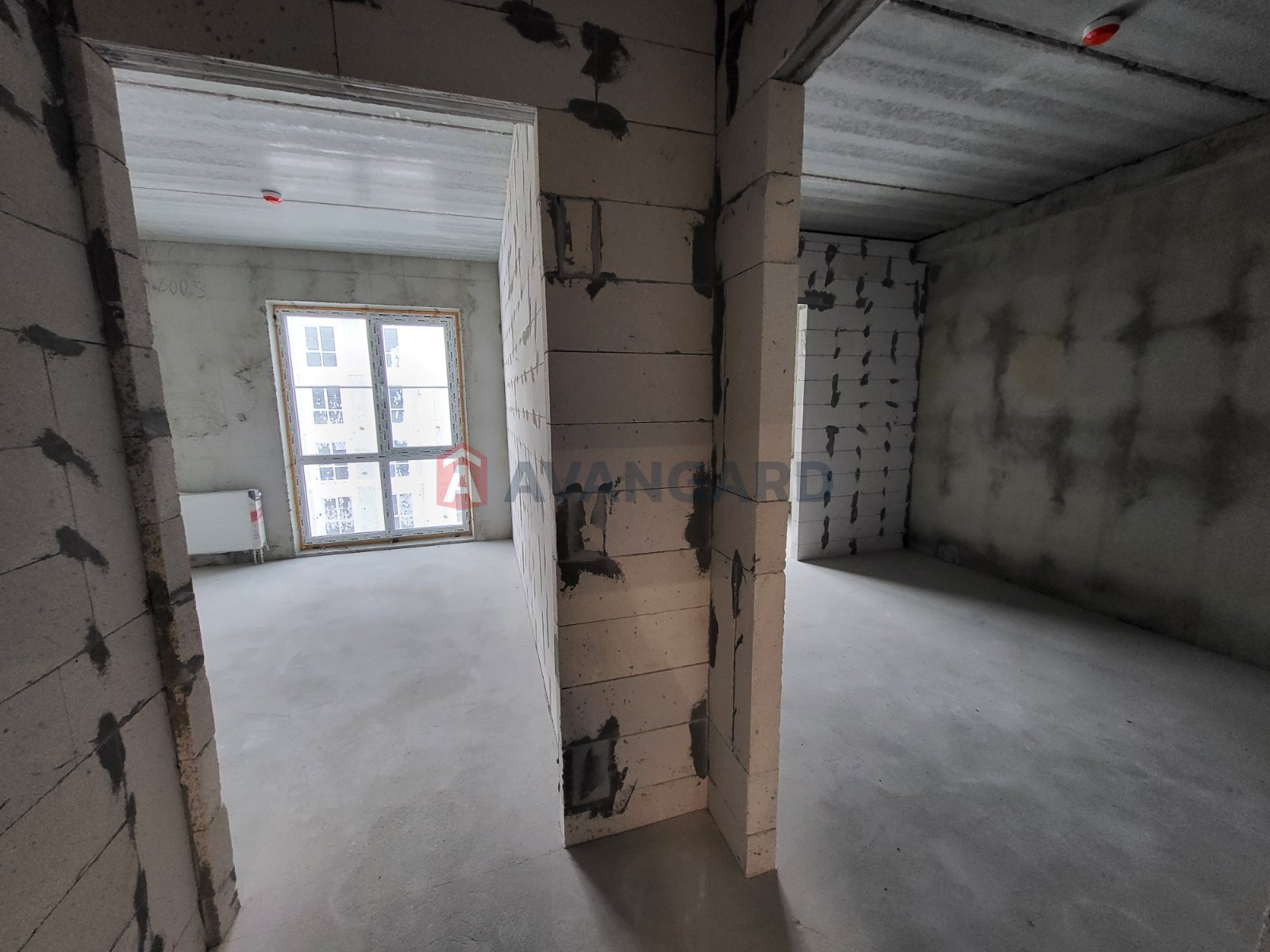 1 ����. ��������, 39,5/10,9/14,14 ��. �., 8/9 ���� ���� 17