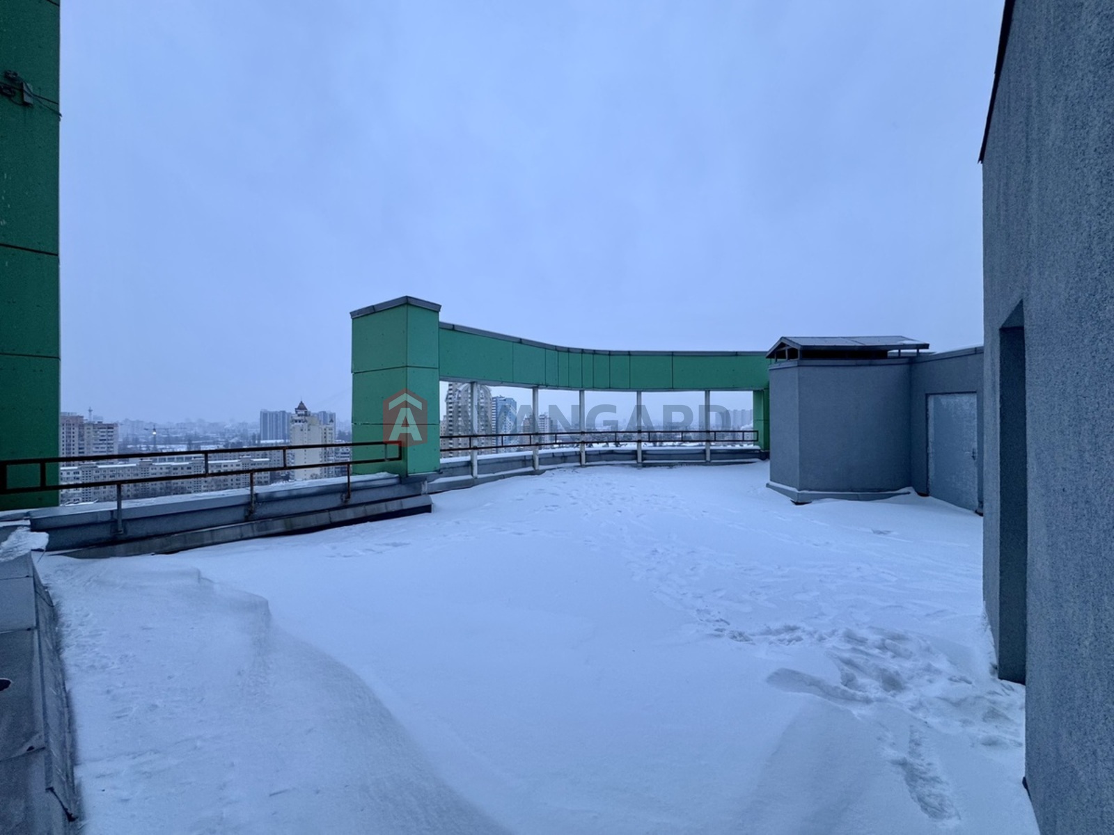 3 ��. ��������, 147/54/13 ��. �., 14/14 ������ ���� 17