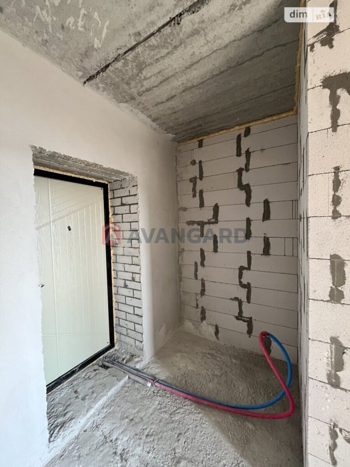 1 ��. ��������, 40/17/9 ��. �., 6/10 ������ ���� 14