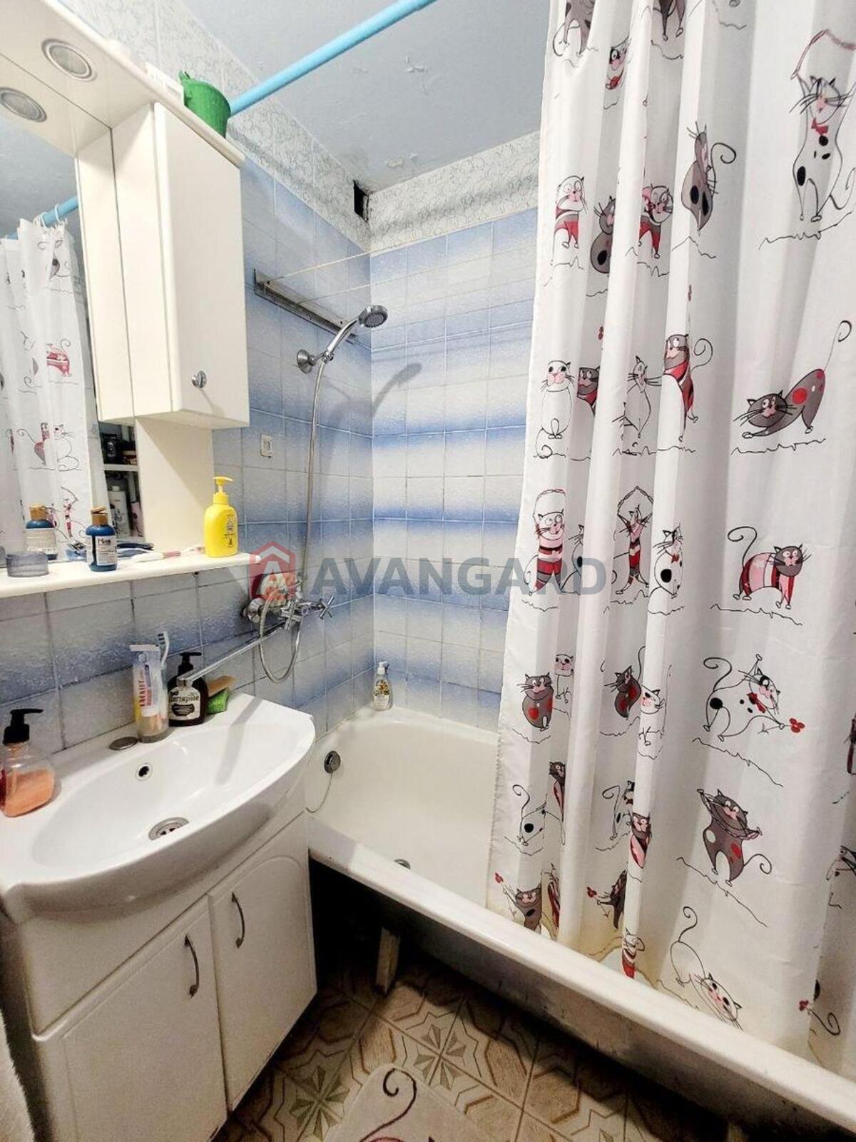 4 ��. ��������, 100/55/11 ��. �., 14/23 ������ ���� 10