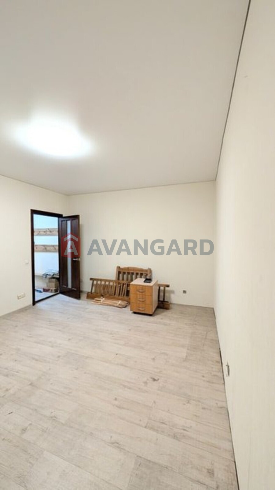 3 ��. ��������, 70/-/7 ��. �., 2/5 ������ ���� 2