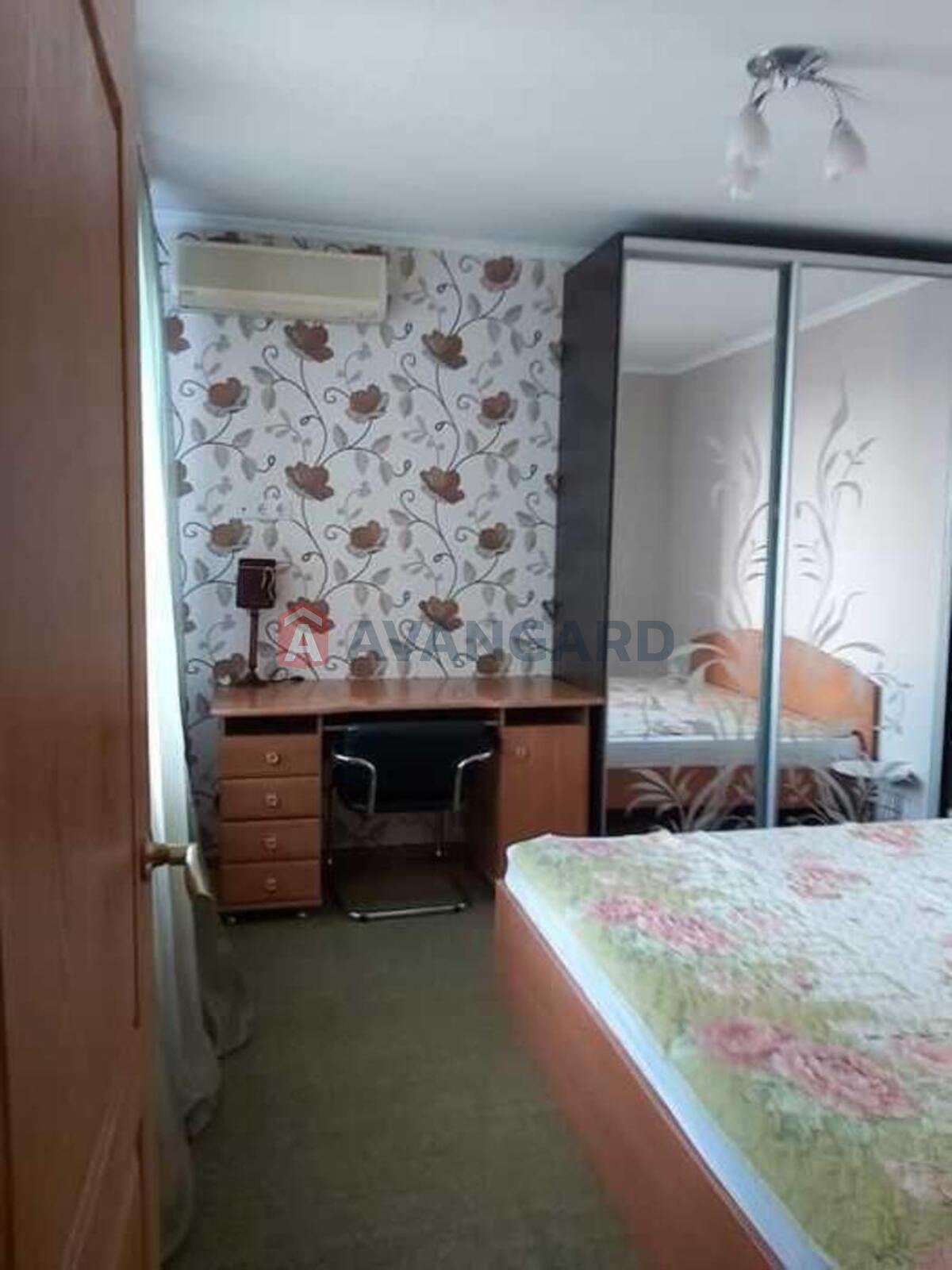 2 ��. ��������, 66/-/8 ��. �., 15/18 ������ ���� 7