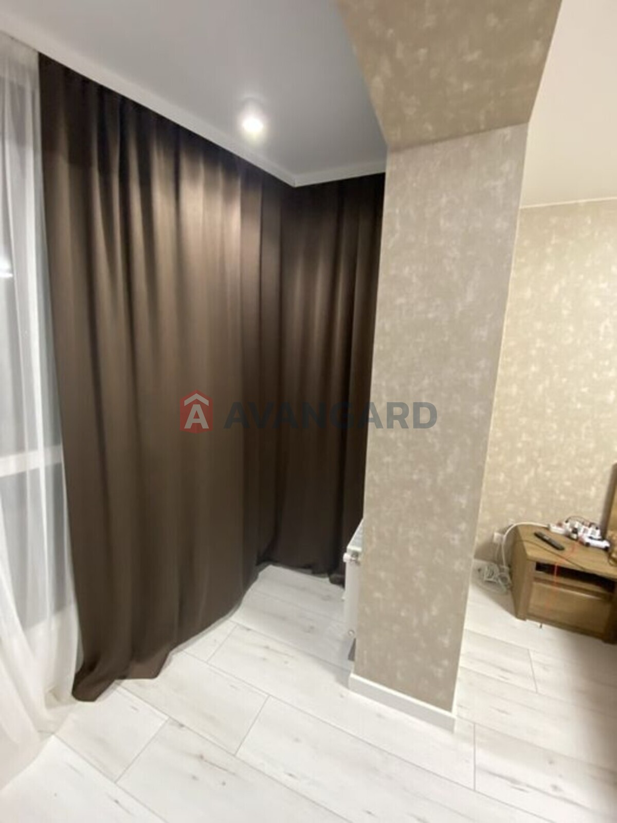 2 ����. ��������, 80/-/18 ��. �., 9/12 ���� ���� 14