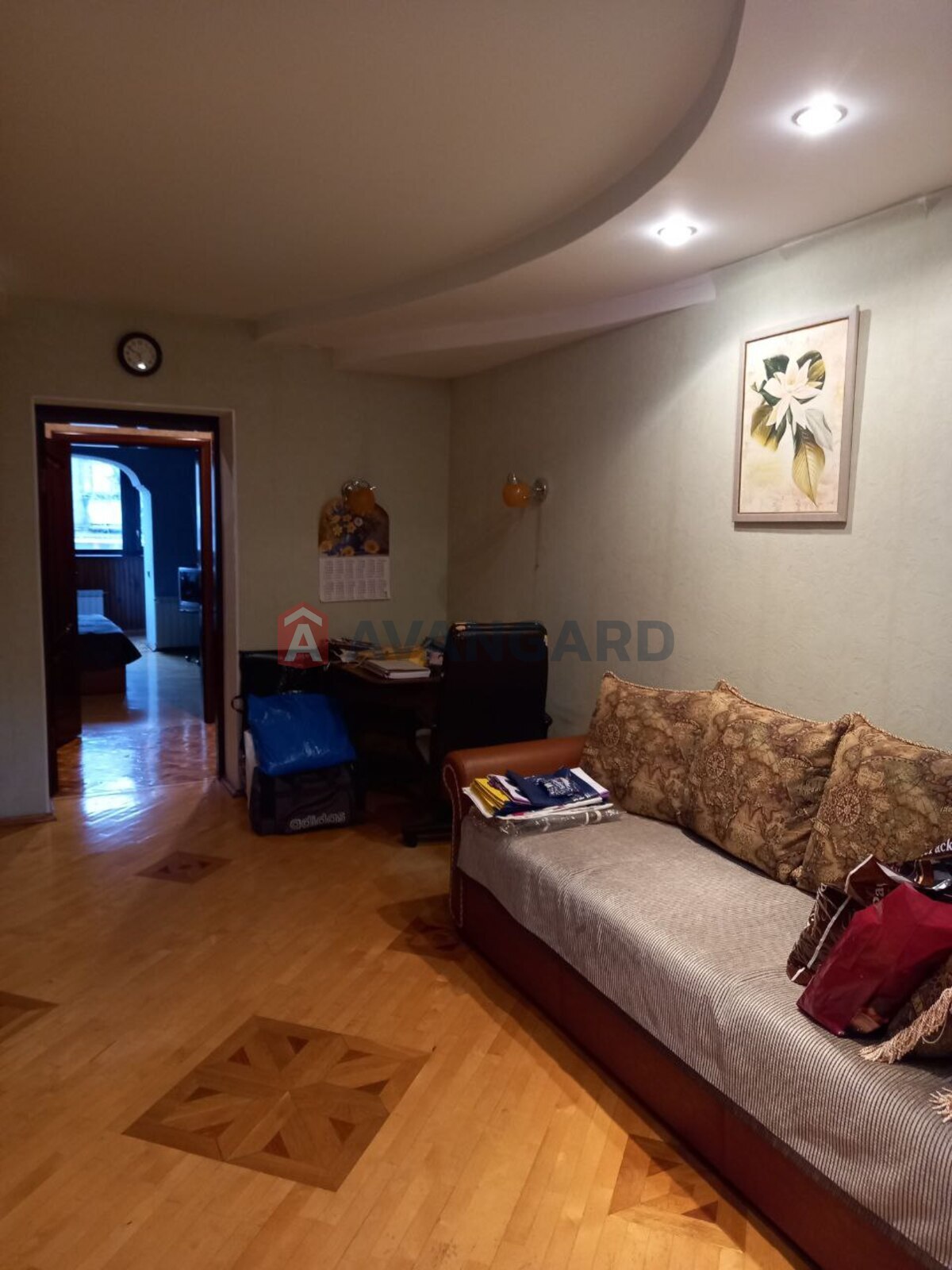 2 ��. ��������, 57/32/9 ��. �., 3/4 ������ ���� 14