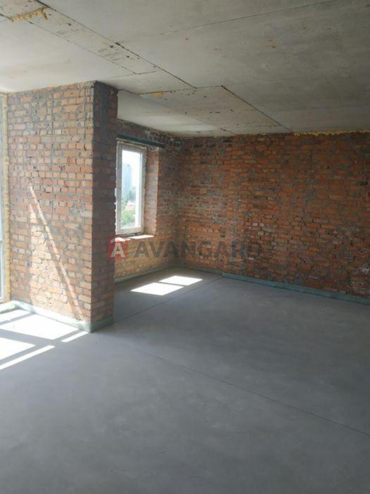 1 ��. ��������, 41/-/18 ��. �., 7/7 ������ ���� 4