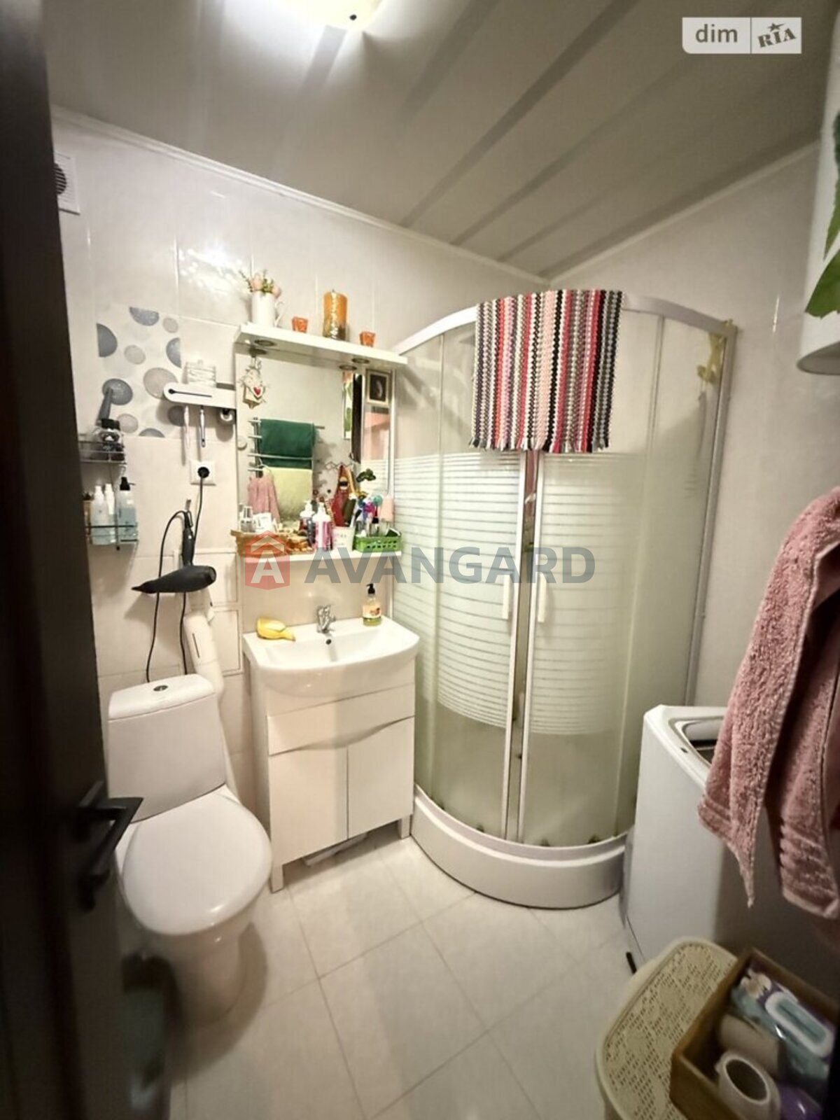 3 ��. ��������, 84/32/29 ��. �., 5/5 ������ ���� 11