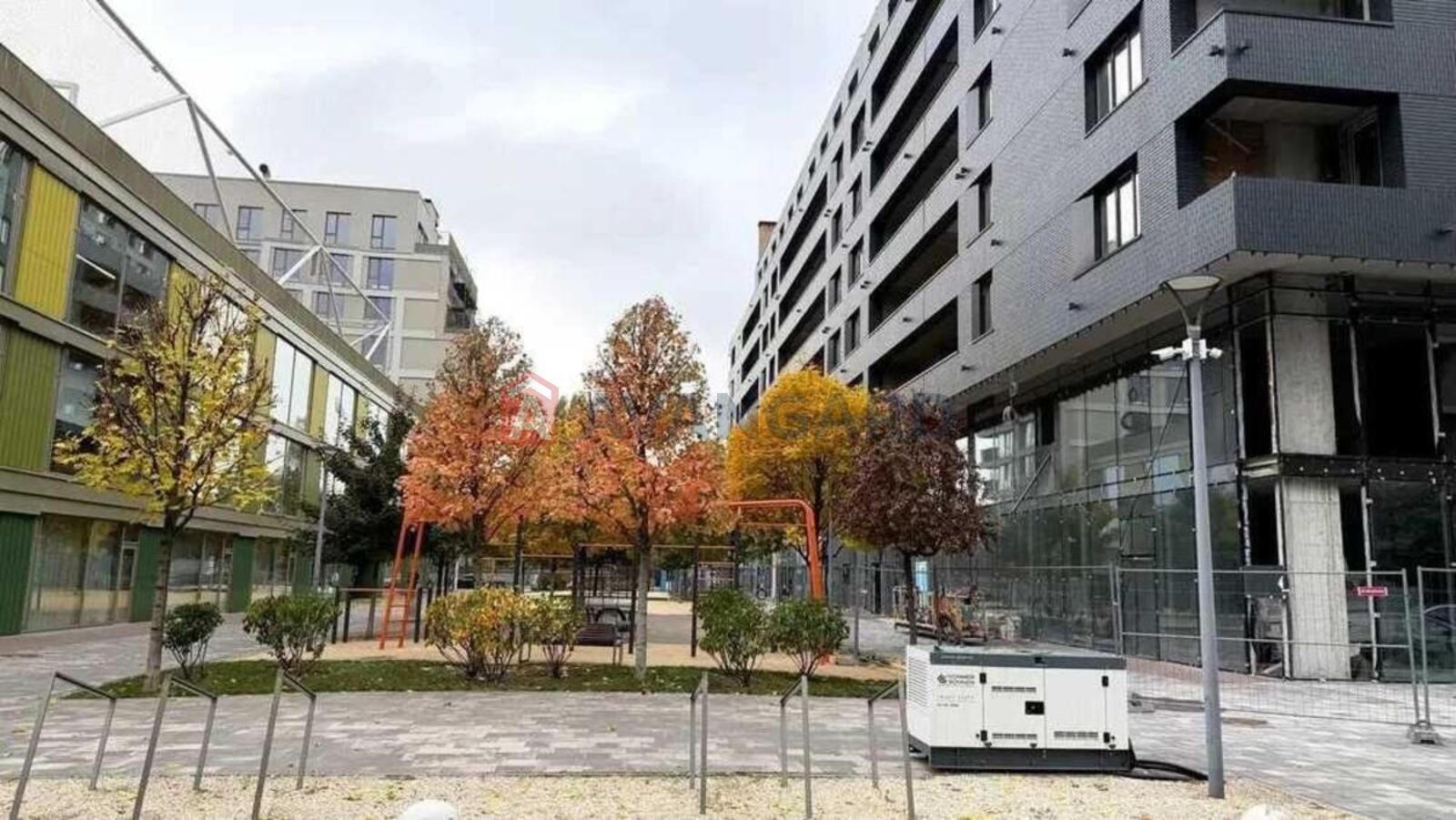 3 ��. ��������, 85/-/30 ��. �., 6/9 ������ ���� 2