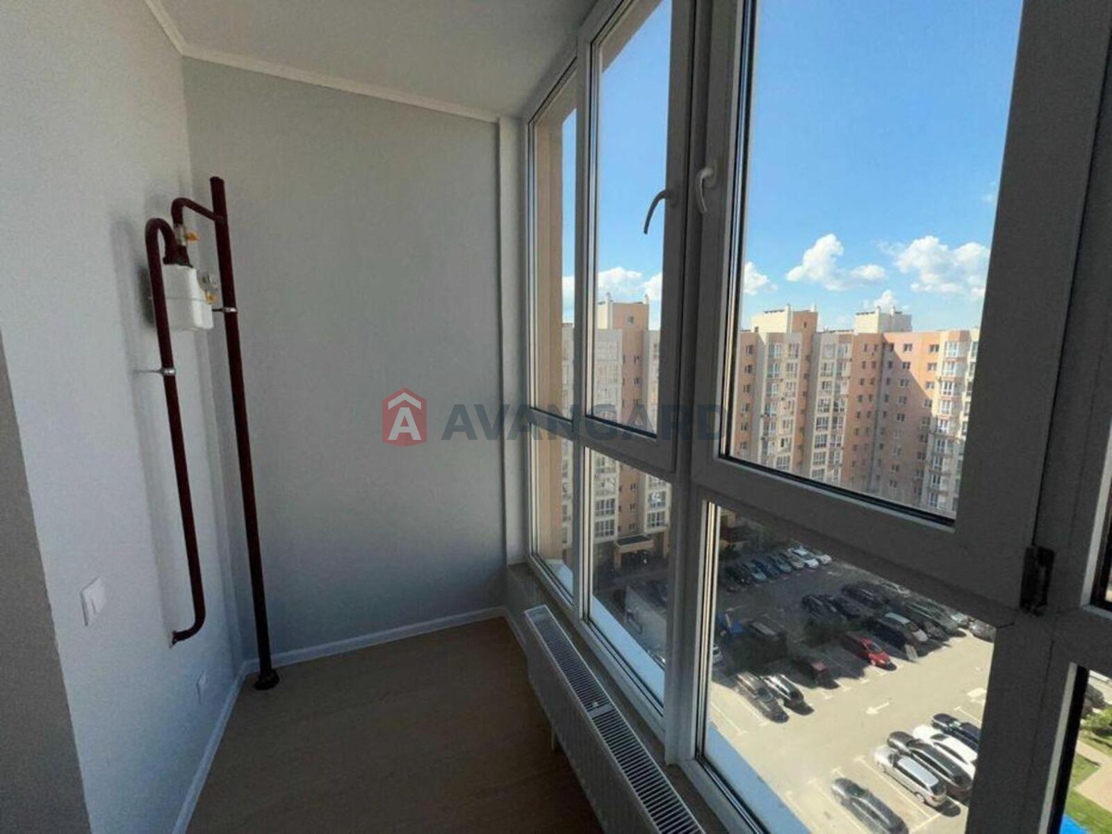 1 ����. ��������, 40/-/9 ��. �., 10/10 ���� ���� 9