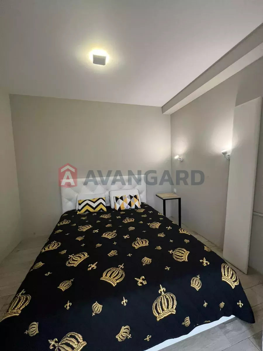 3 ����. ��������, 67/-/10 ��. �., 7/12 ���� ���� 3