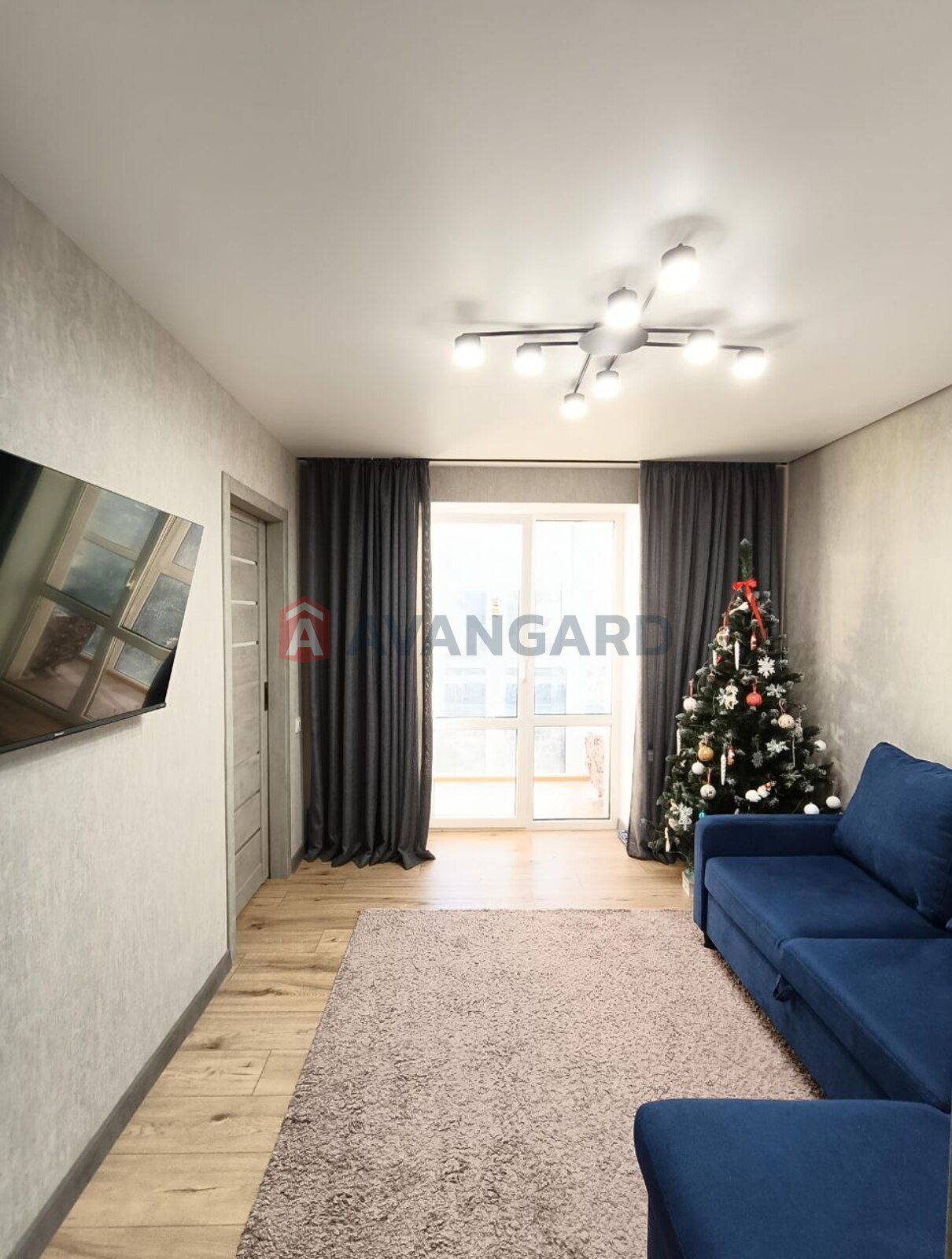 3 ����. ��������, 70/38/8 ��. �., 6/9 ���� ���� 2