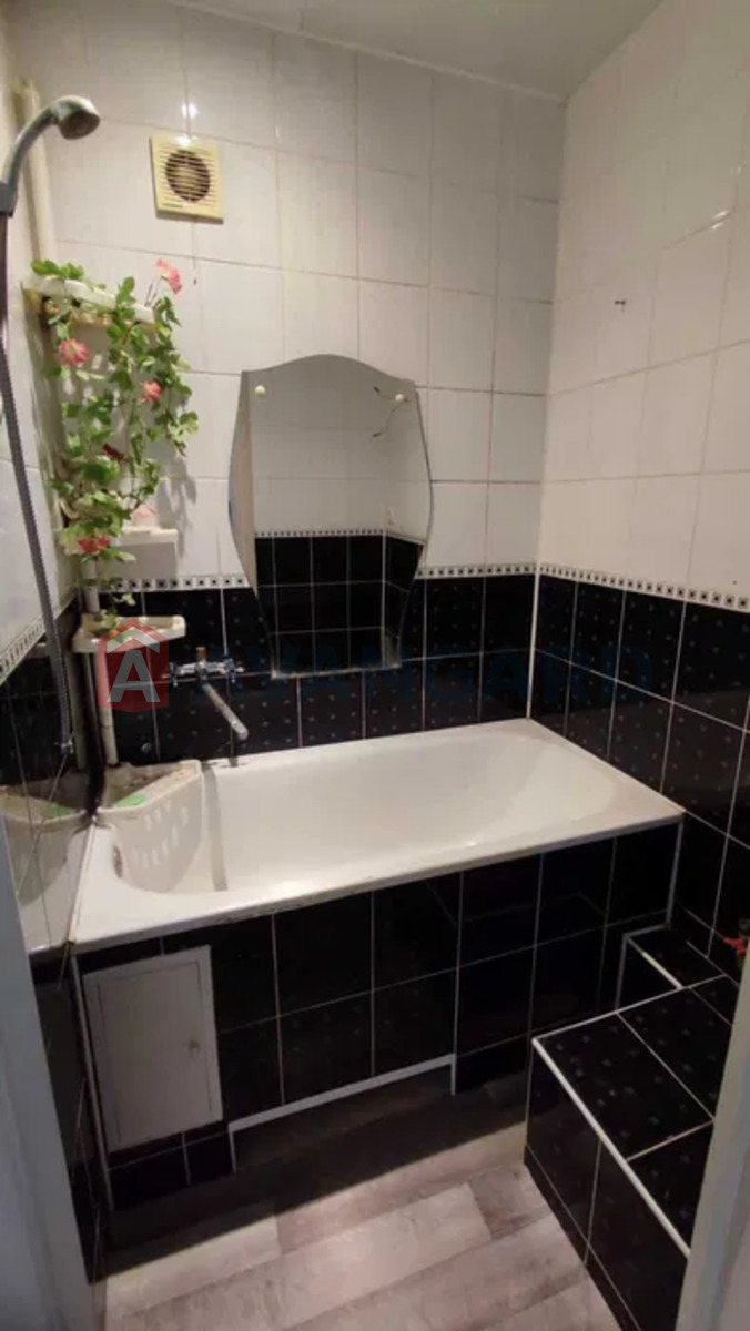 3 ��. ��������, 57/-/6 ��. �., 1/5 ������ ���� 9