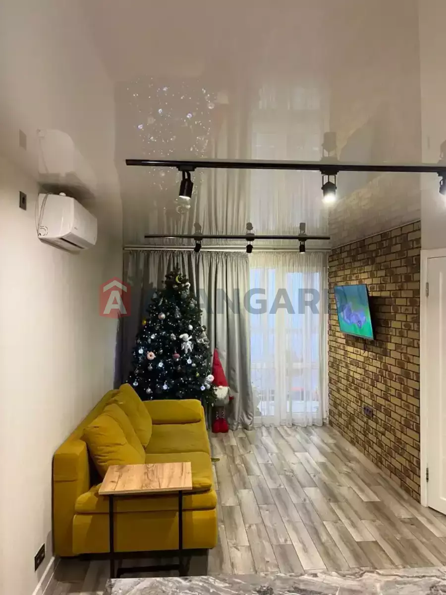 1 ��. ��������, 36/19/4 ��. �., 3/5 ������ ���� 3