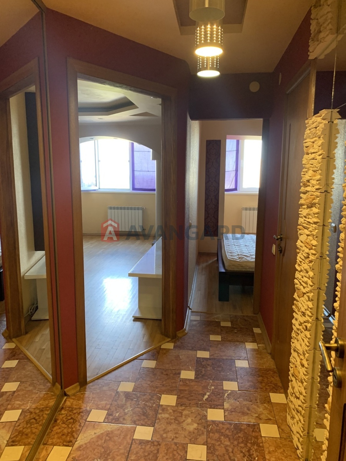 1 ��. ��������, 42/25/6 ��. �., 16/17 ������ ���� 10