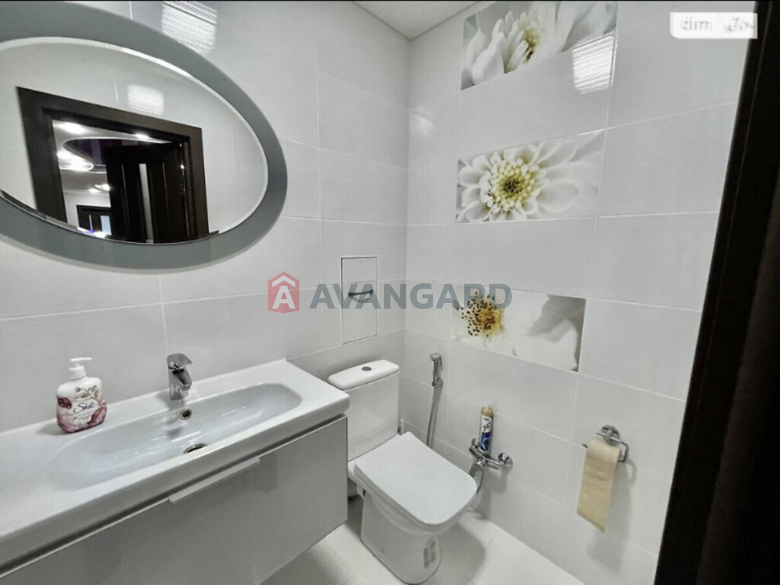 3 ��. ��������, 127/-/- ��. �., 6/10 ������ ���� 4