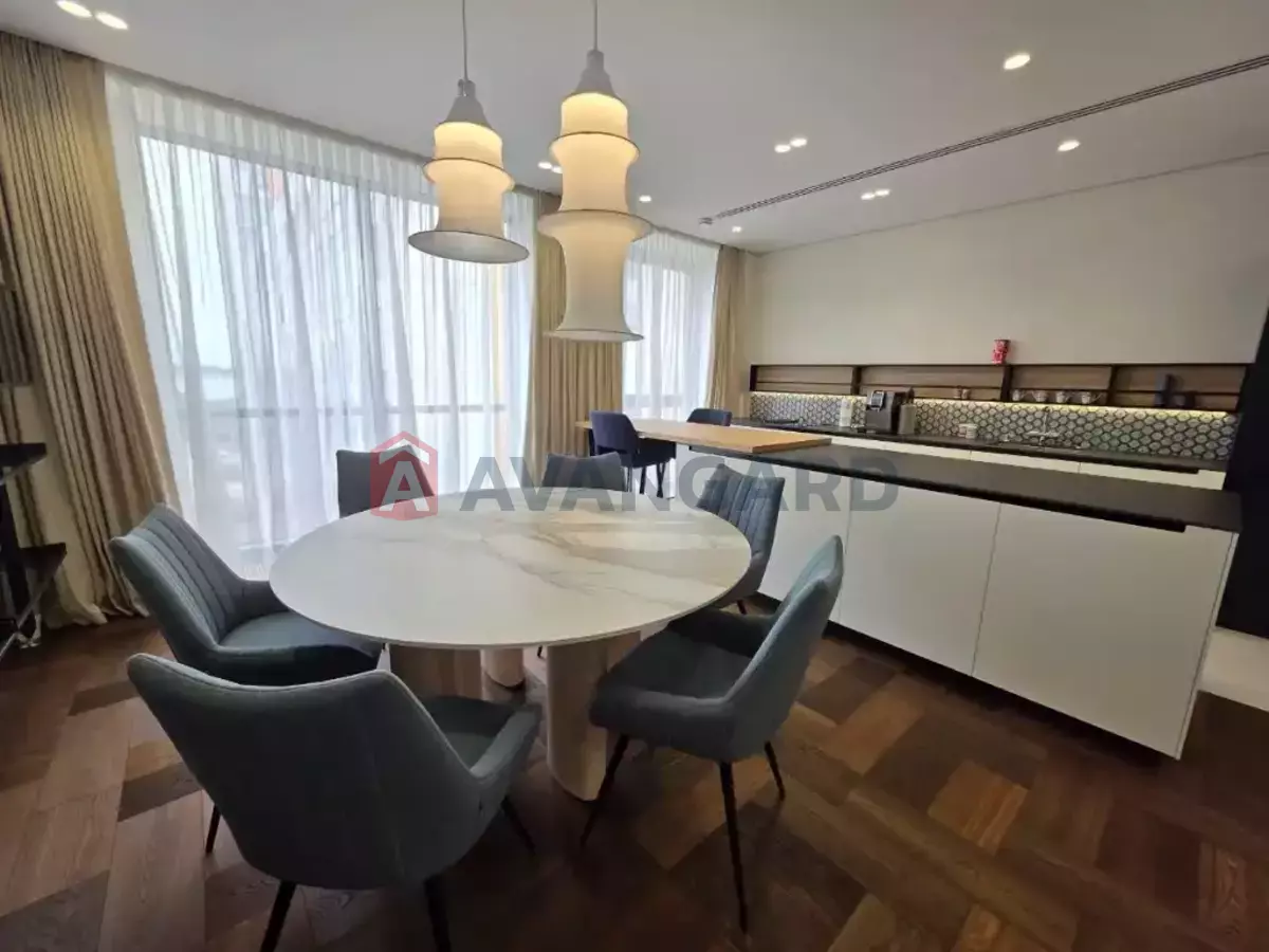 4 ��. ��������, 189/-/- ��. �., 5/7 ������ ���� 1