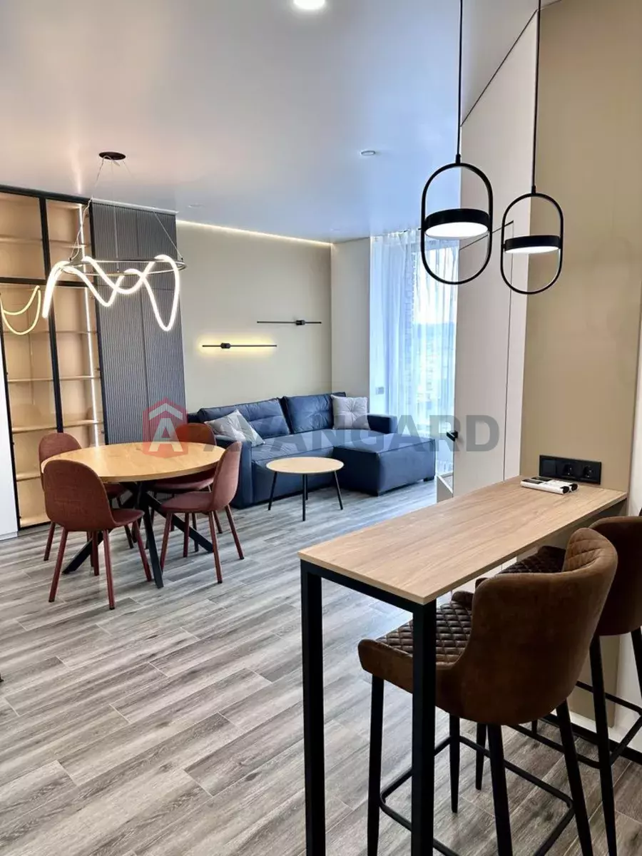 2 ��. ��������, 51/-/25 ��. �., 15/24 ������ ���� 4