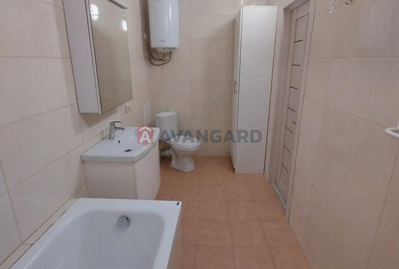 2 ��. ��������, 81/-/- ��. �., 17/25 ������ ���� 9