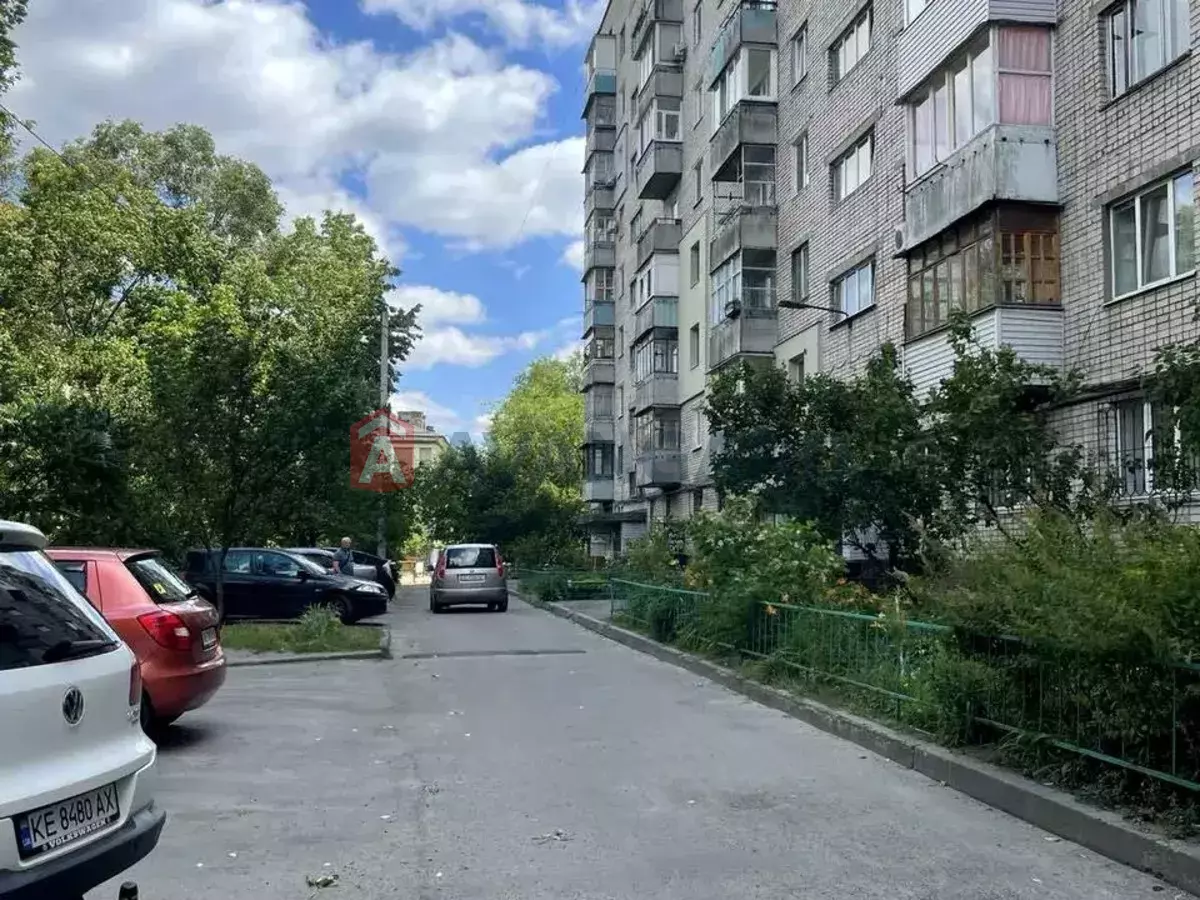 3 ����. ��������, 67/-/9 ��. �., 7/9 ���� ���� 3