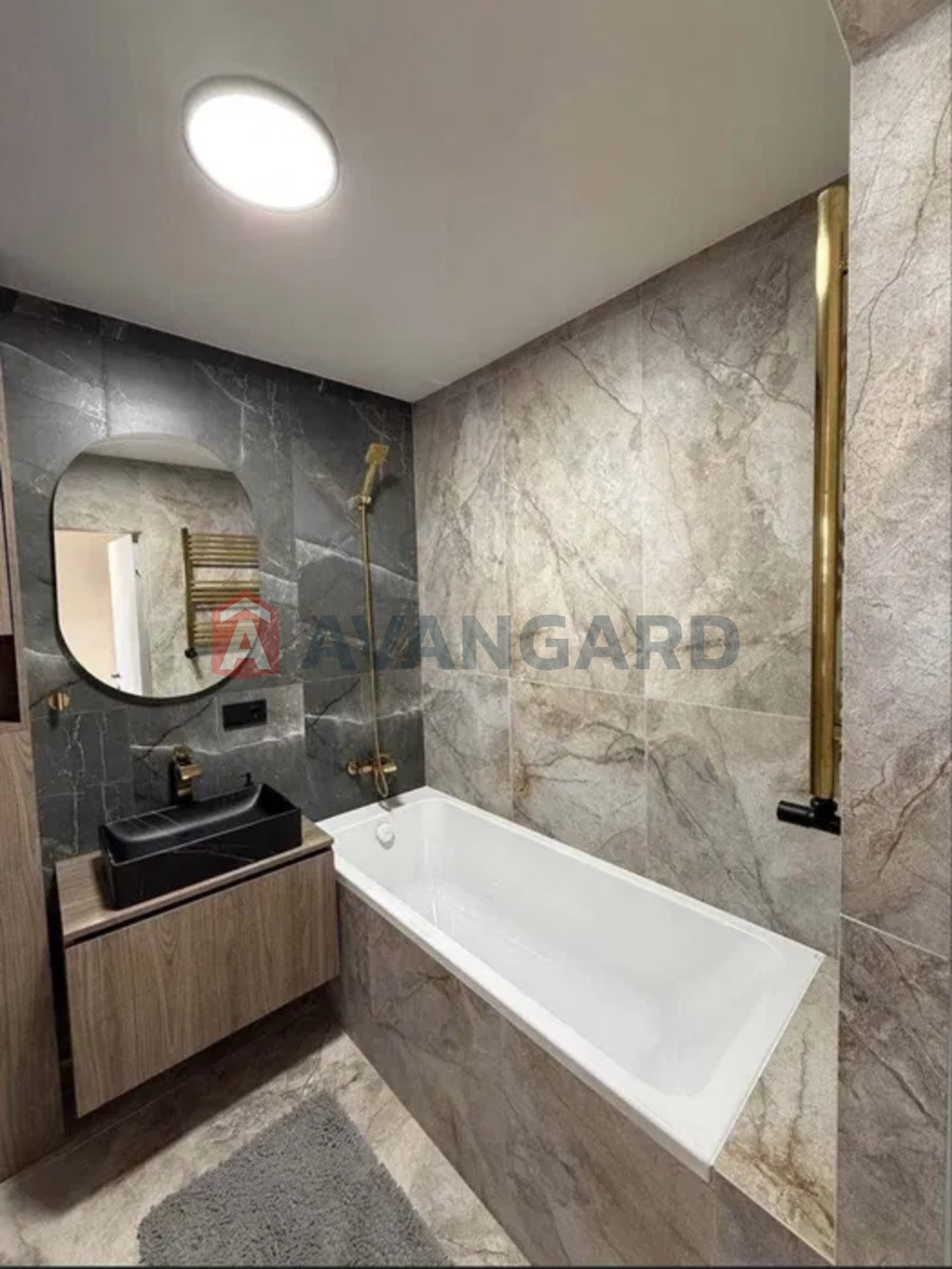 1 ��. ��������, 41/-/18 ��. �., 4/6 ������ ���� 8