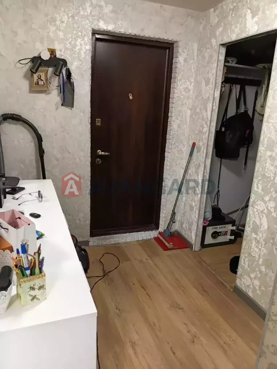1 ��. ��������, 40/-/8 ��. �., 8/12 ������ ���� 12