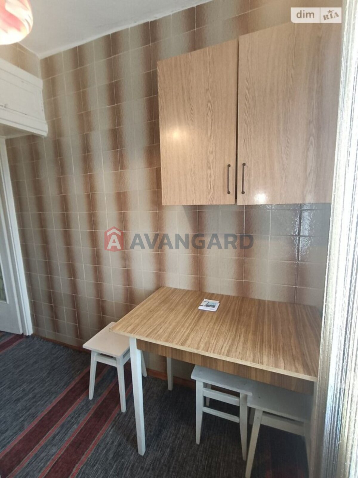 2 ��. ��������, 44/30/- ��. �., 5/5 ������ ���� 8