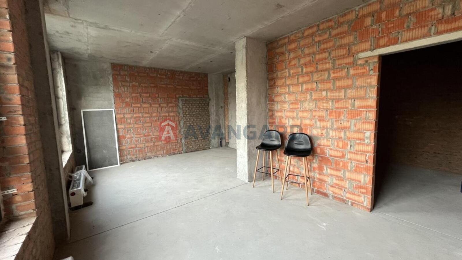 3 ��. ��������, 86/42/26 ��. �., 6/9 ������ ���� 3