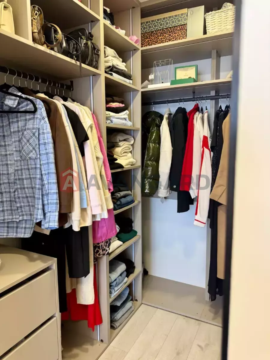 1 ����. ��������, 49/28/15 ��. �., 10/12 ���� ���� 15