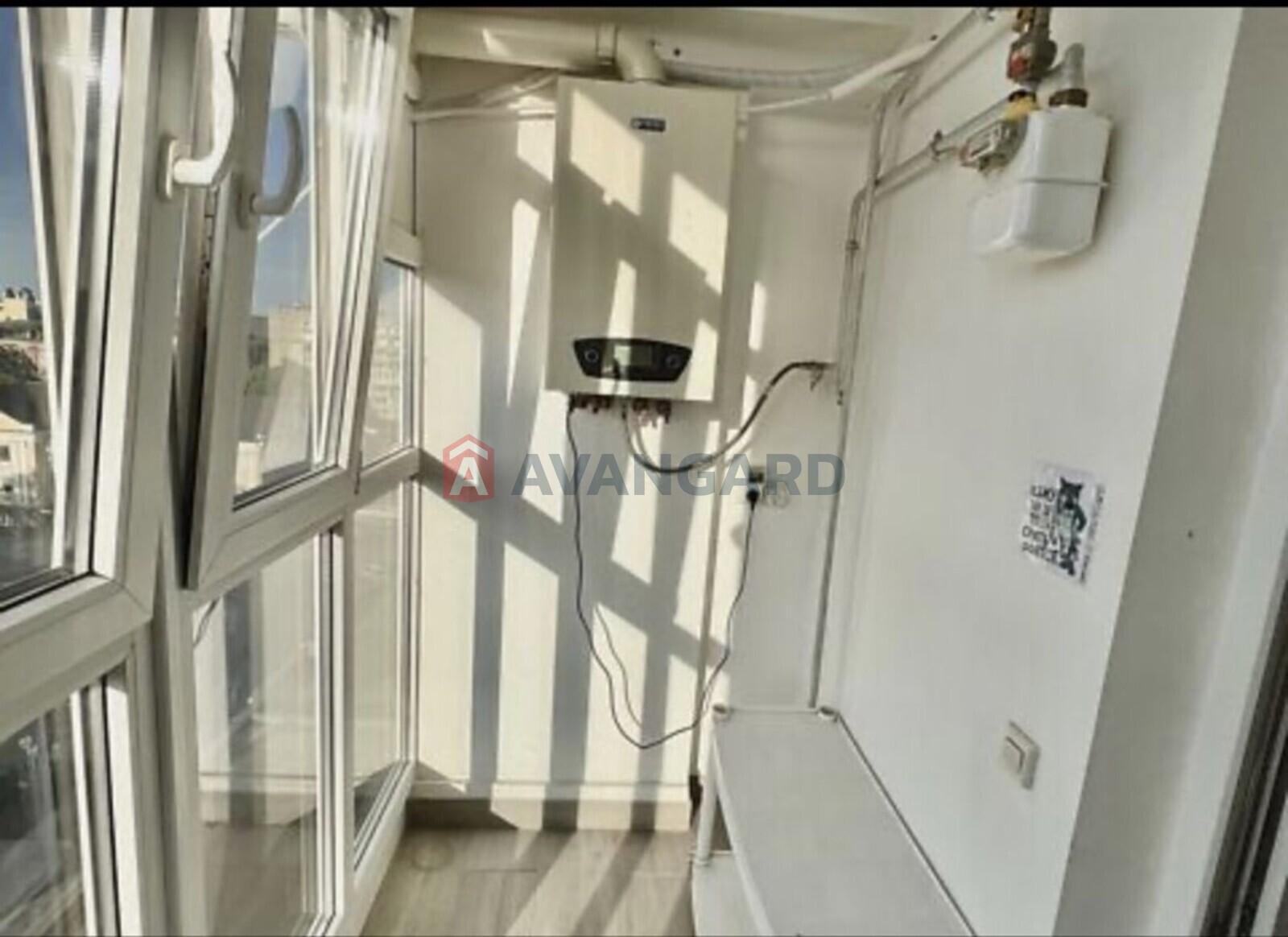 3 ��. ��������, 100/-/32 ��. �., 8/8 ������ ���� 4