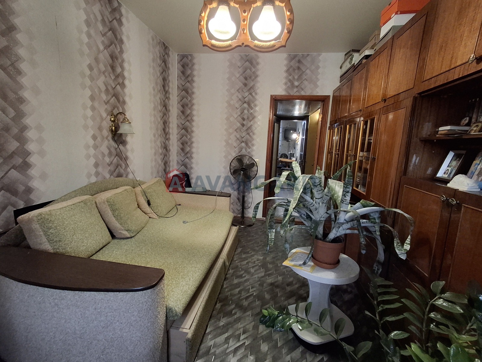 2 ����. ��������, 54/30/11 ��. �., 4/4 ���� ���� 10