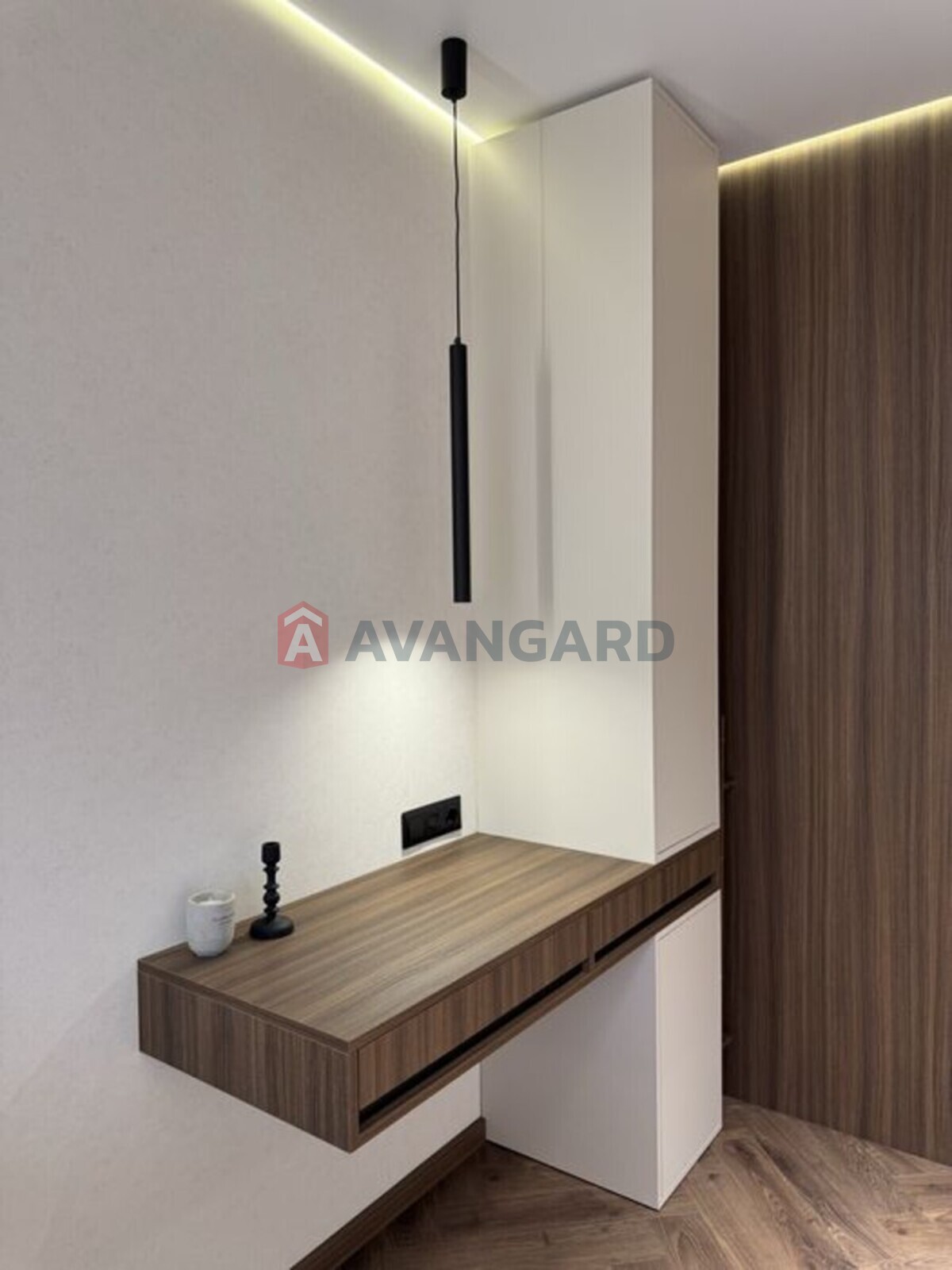 2 ��. ��������, 65/-/18 ��. �., 8/10 ������ ���� 24