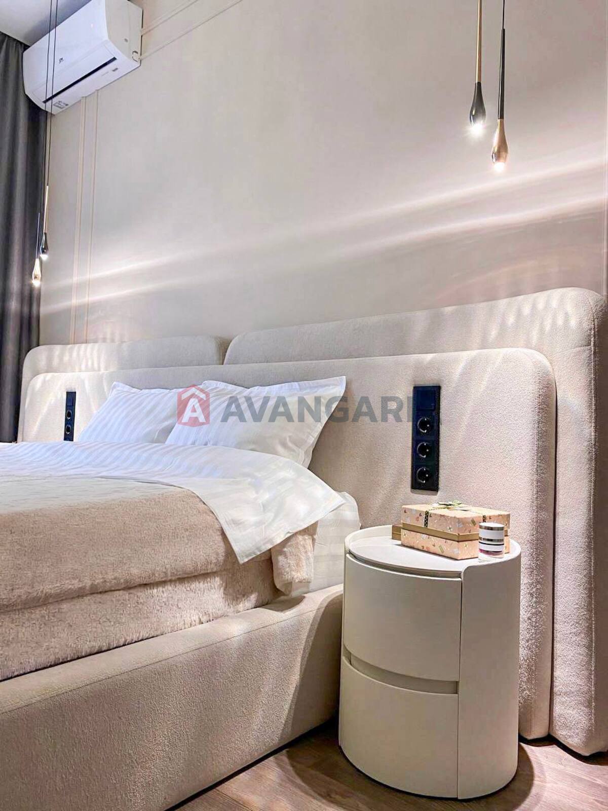 2 ��. ��������, 81/35/15 ��. �., 6/11 ������ ���� 4