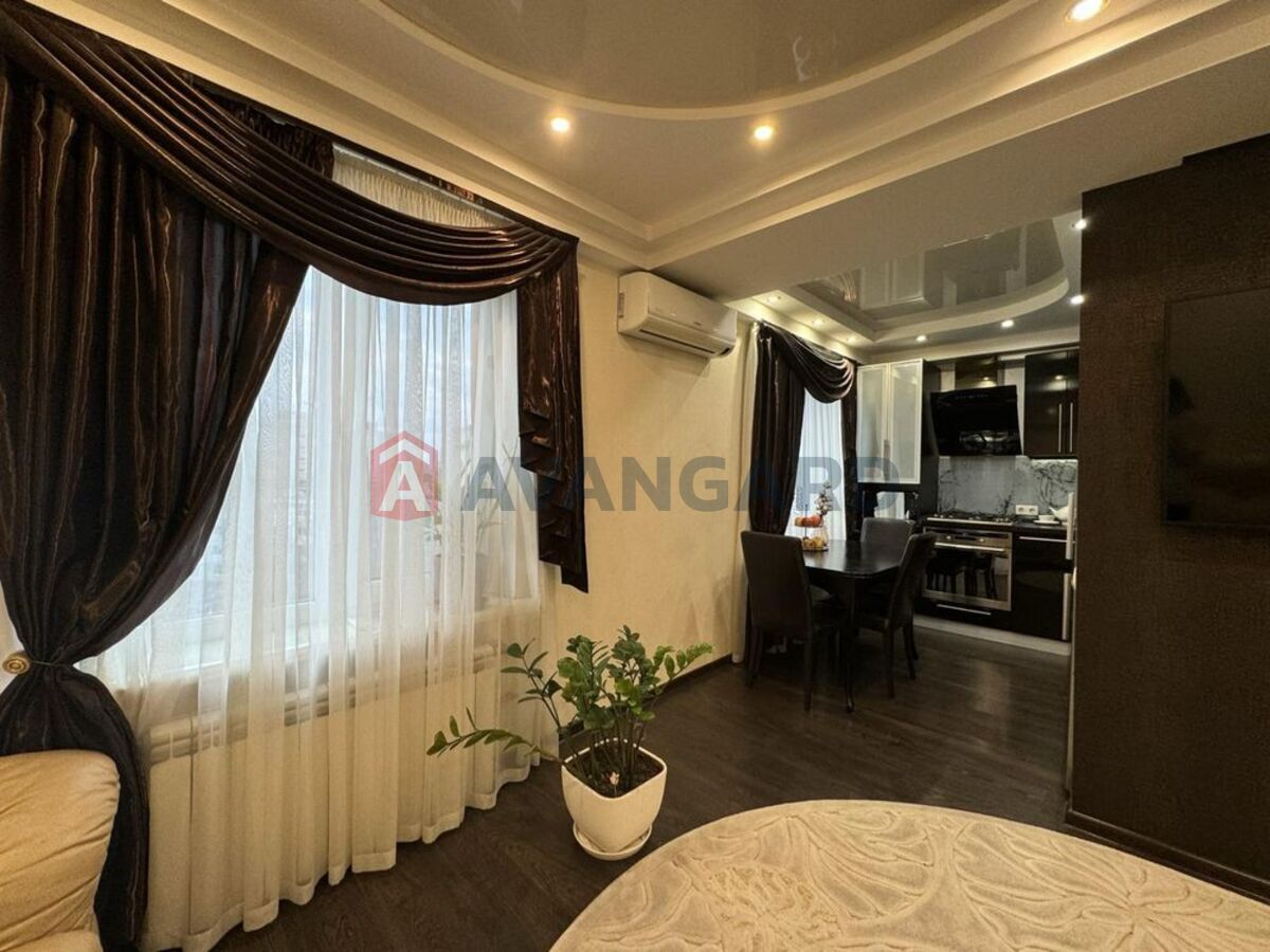 3 . , 72/-/9 . ., 7/9   2