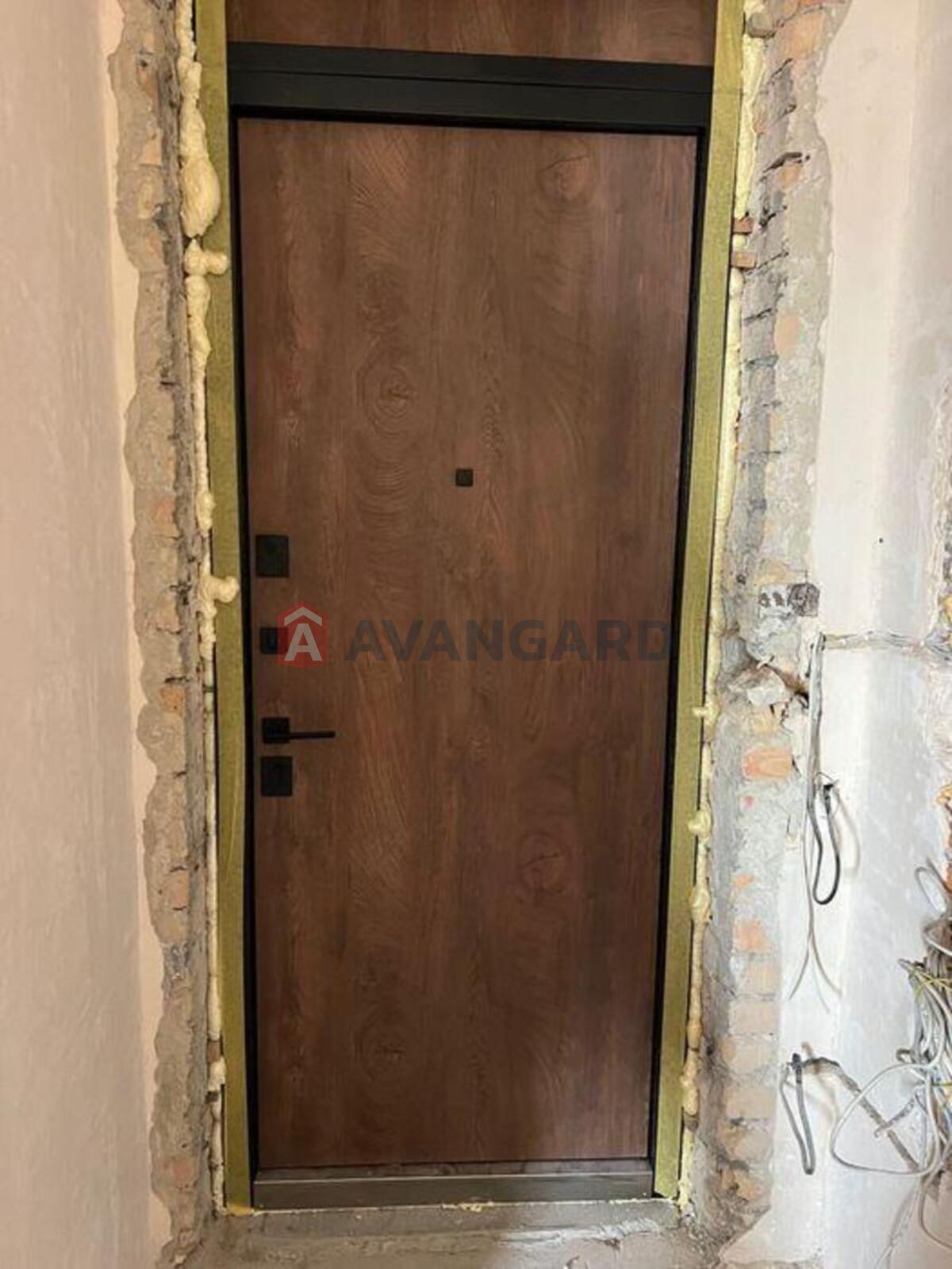 3 ��. ��������, 140/-/41 ��. �., 13/15 ������ ���� 4