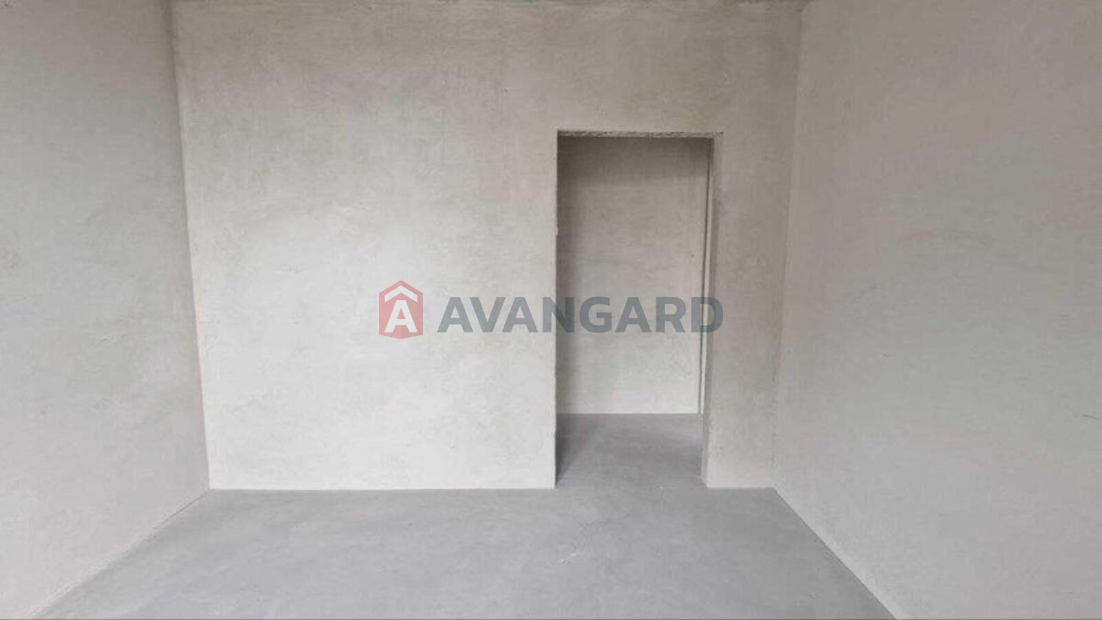 1 ��. ��������, 38/-/15 ��. �., 13/18 ������ ���� 5