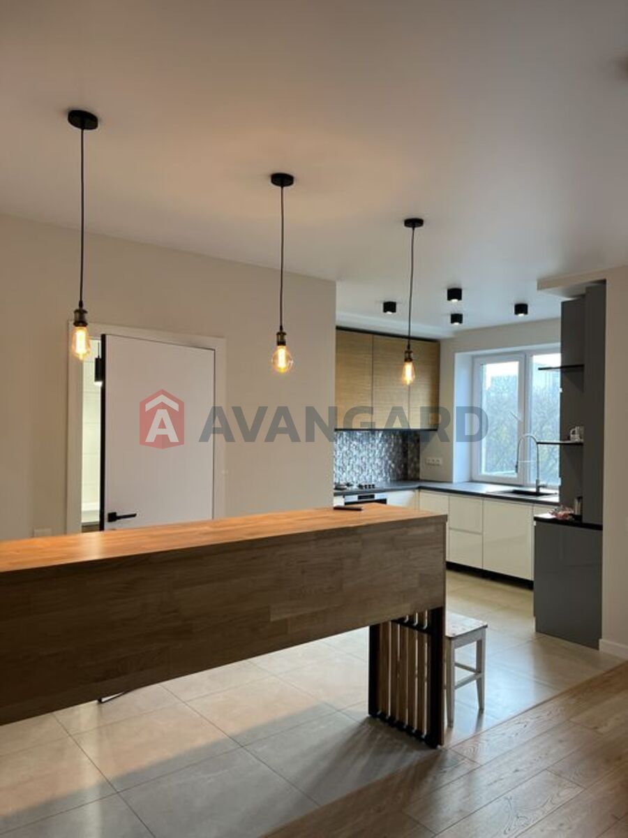 3 . , 85/-/10 . ., 4/5   7