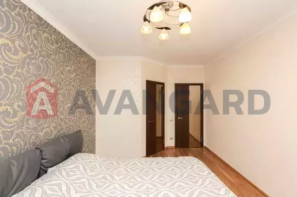 2 ����. ��������, 58/-/12 ��. �., 20/24 ���� ���� 15